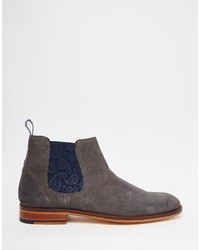 graue Chelsea Boots aus Wildleder von Ted Baker