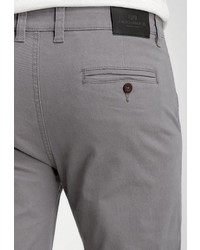 graue Chinohose von Crosshatch