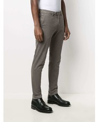 graue Chinohose von Seventy