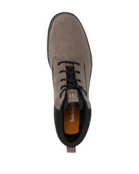 graue Chukka-Stiefel aus Leder von Timberland