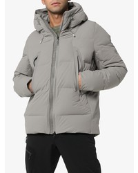 graue Daunenjacke von Descente Allterrain