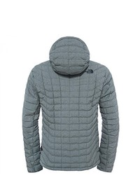 graue Daunenjacke von The North Face