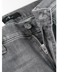 graue enge Jeans mit Destroyed-Effekten von 7 For All Mankind