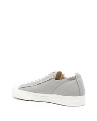 graue Gummi niedrige Sneakers von Undercover