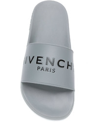 graue Gummi Sandalen von Givenchy