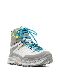 graue hohe Sneakers aus Leder von Hoka One One