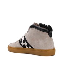 graue hohe Sneakers aus Wildleder mit Karomuster von Bally