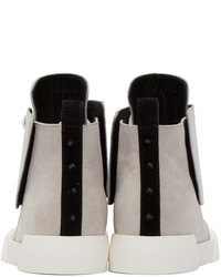 graue hohe Sneakers aus Wildleder von Giuseppe Zanotti