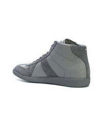 graue hohe Sneakers aus Wildleder von Maison Margiela