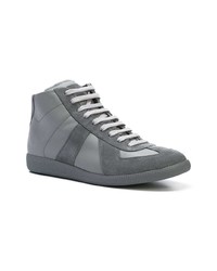 graue hohe Sneakers aus Wildleder von Maison Margiela