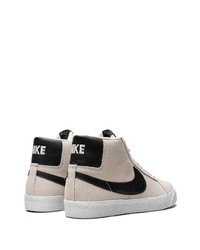 graue hohe Sneakers aus Wildleder von Nike