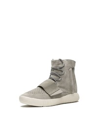 graue hohe Sneakers aus Wildleder von adidas YEEZY