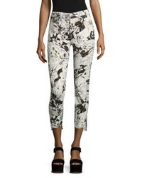 graue Hose mit Blumenmuster