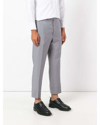 graue Hose von Thom Browne