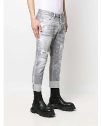 graue Jeans mit Destroyed-Effekten von DSQUARED2