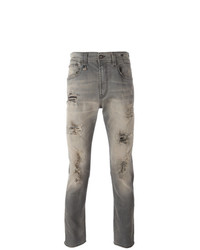graue Jeans mit Destroyed-Effekten von R13