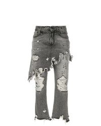 graue Jeans mit Destroyed-Effekten von R13