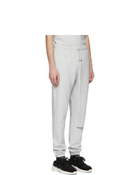 graue Jogginghose von Essentials