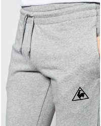 graue Jogginghose von Le Coq Sportif