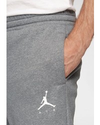 graue Jogginghose von Jordan