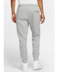 graue Jogginghose von Nike Sportswear