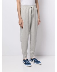 graue Jogginghose von Nike