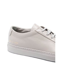 graue Leder niedrige Sneakers von Common Projects