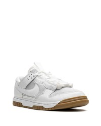 graue Leder niedrige Sneakers von Nike