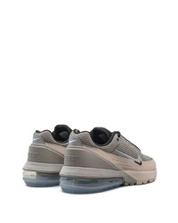 graue Leder niedrige Sneakers von Nike