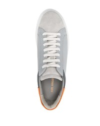 graue Leder niedrige Sneakers von Axel Arigato