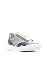 graue Leder niedrige Sneakers von Alexander McQueen