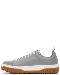 graue Leder niedrige Sneakers von Thom Browne