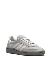 graue Leder niedrige Sneakers von adidas