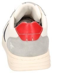 graue Leder niedrige Sneakers von Mustang Shoes