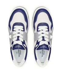 graue Leder niedrige Sneakers von Valentino Garavani