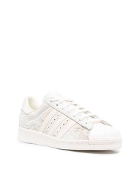 graue Leder niedrige Sneakers von adidas