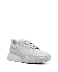 graue Leder niedrige Sneakers von Alexander McQueen