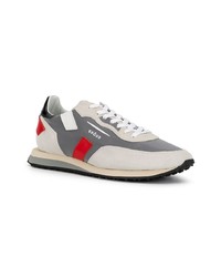 graue Leder niedrige Sneakers von Ghoud