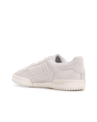 graue Leder niedrige Sneakers von adidas