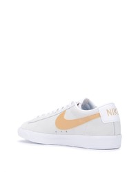 graue Leder niedrige Sneakers von Nike