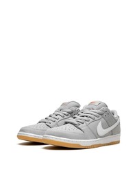 graue Leder niedrige Sneakers von Nike