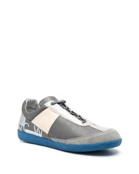 graue Leder niedrige Sneakers von A-Cold-Wall*