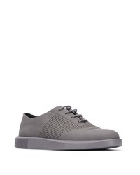 graue Leder niedrige Sneakers von Camper