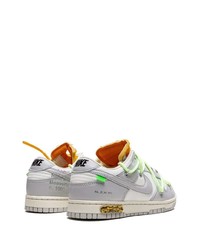 graue Leder niedrige Sneakers von Nike