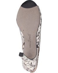 graue Leder Sandaletten mit Schlangenmuster von Paul Green