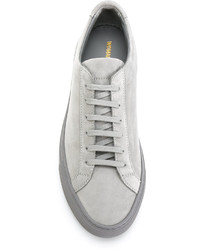 graue Leder Turnschuhe von Common Projects