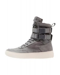 graue Lederfreizeitstiefel von Steve Madden