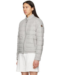 graue leichte Daunenjacke von Moncler