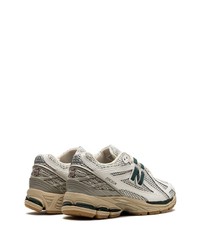 graue niedrige Sneakers von New Balance