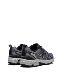 graue niedrige Sneakers von New Balance